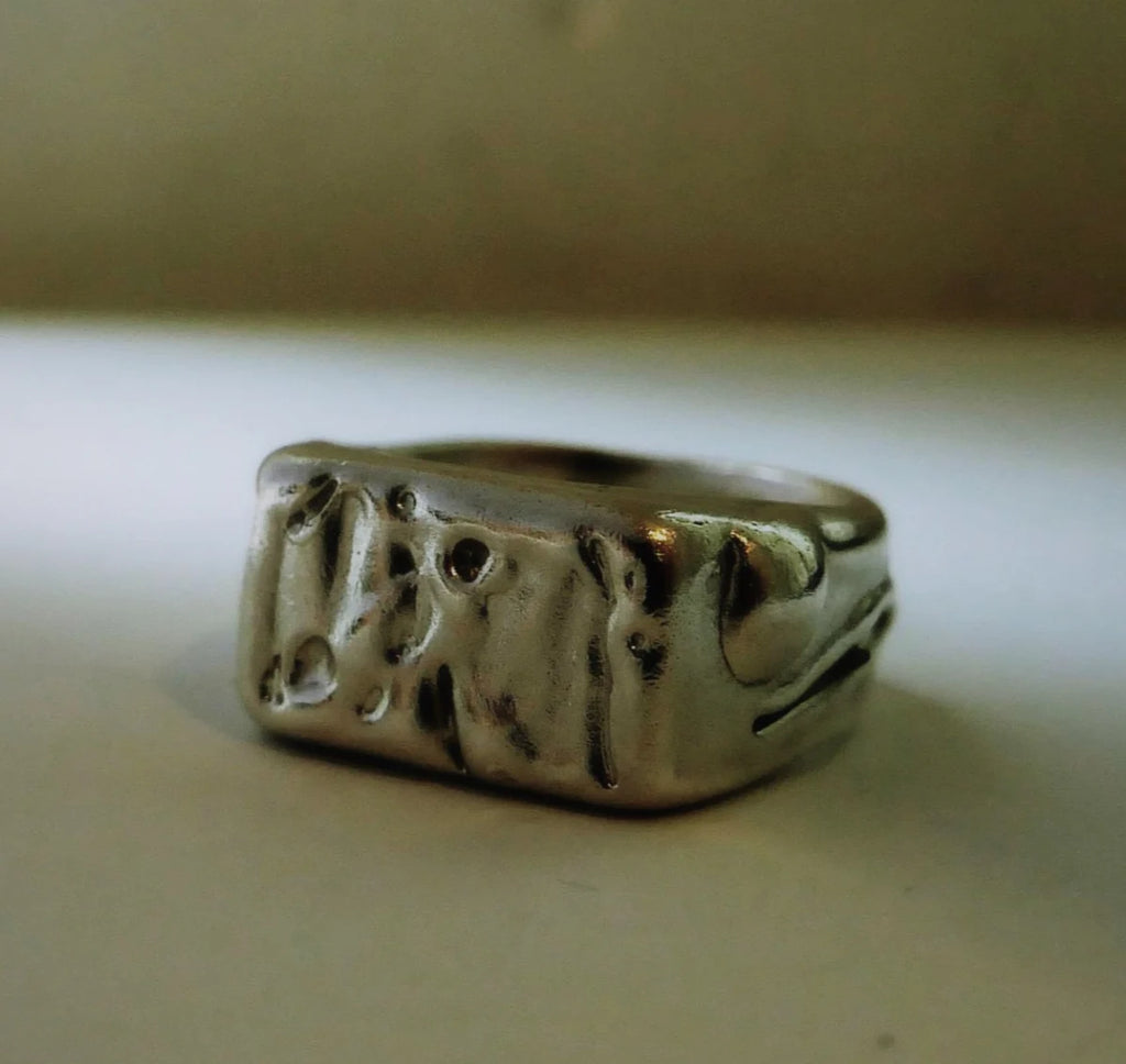 Molten Signet Ring - Moveslowfast