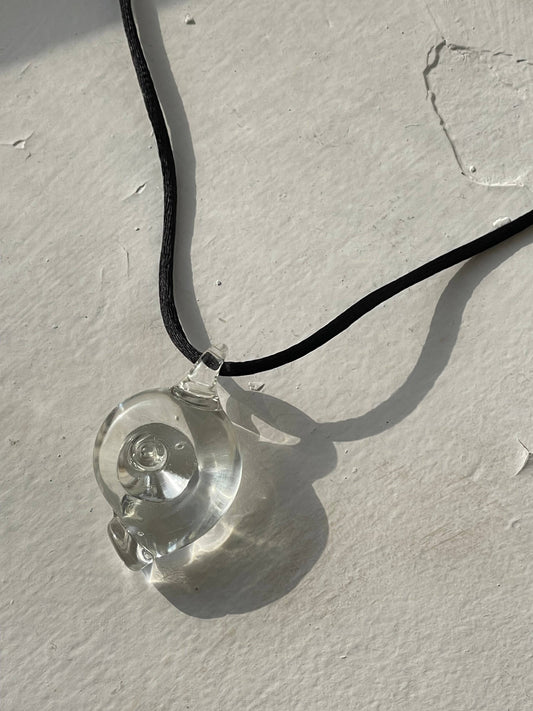 GLASS SHELL Necklace - MVESLW-FST